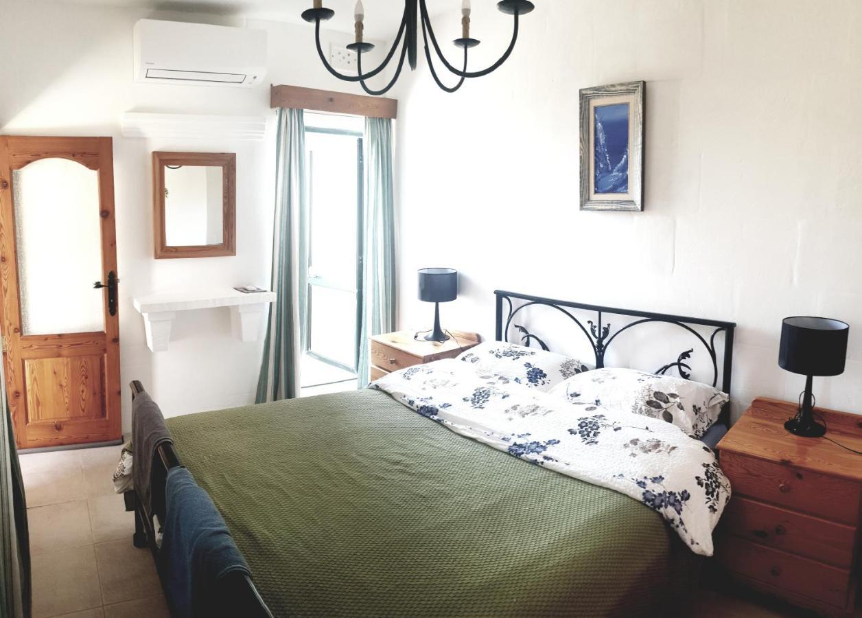 B&B Seaview Terrace Ghajnsielem Bilik gambar